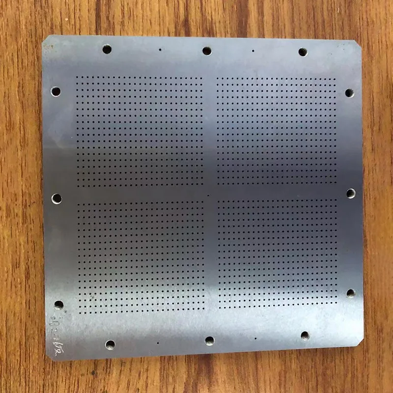 Mikroporøse metalbearbejdningsdele