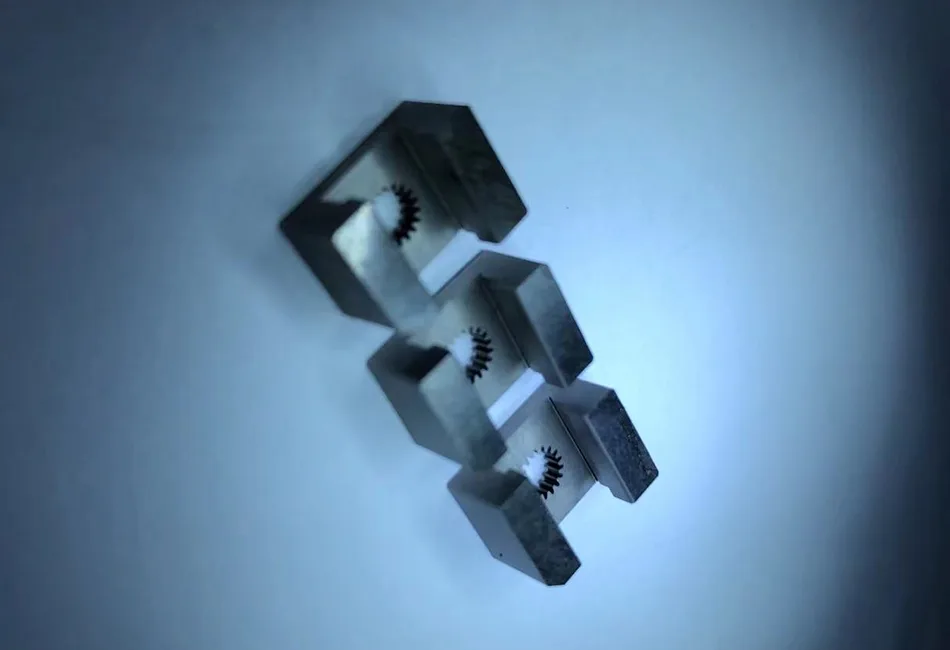 Karakteristikaene for Gear wire EDM Parts.